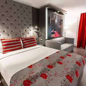 Interior Balcony Room 1 Queen Bed 1 Queen Murphy Bed